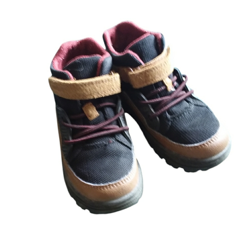 ⭐HP⭐ CARTER'S  Toddler Boys / Unisex Hiking Boots